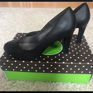 Women’s black heels